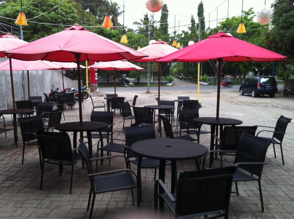 Hotel Paramount Biringkanya Extérieur photo