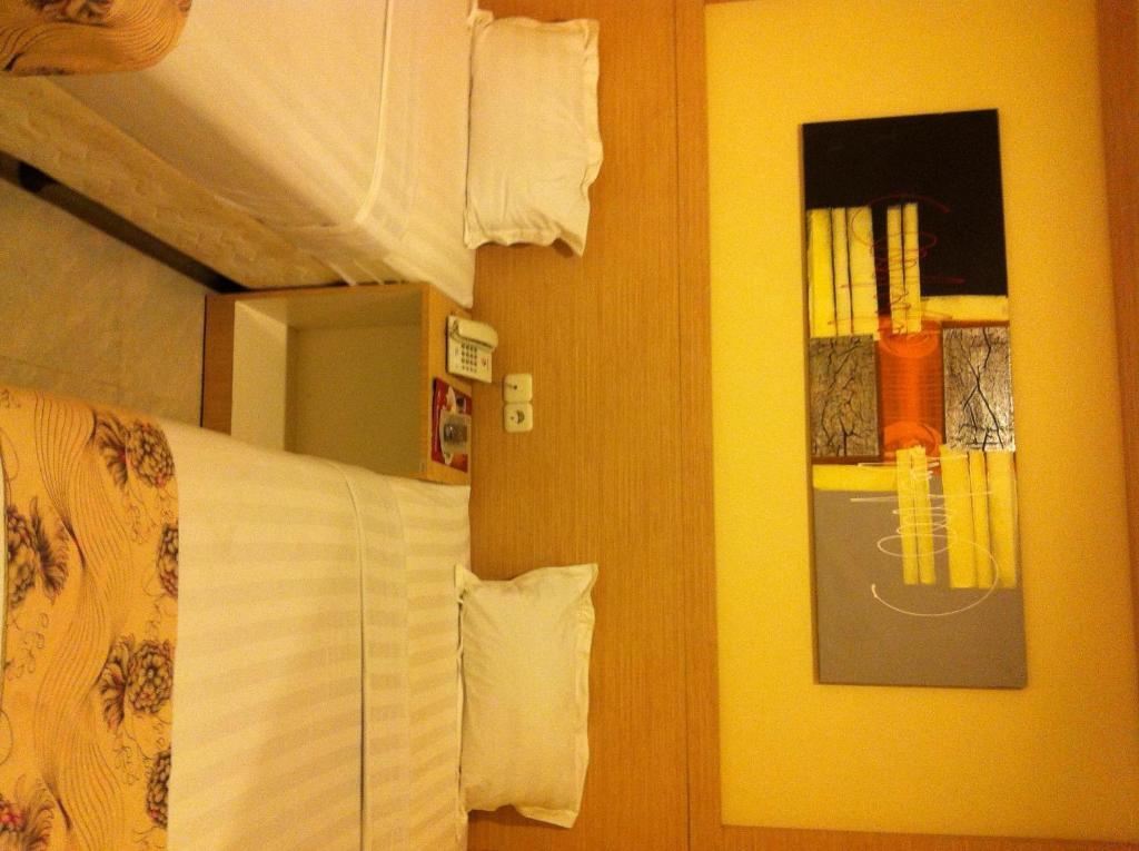 Hotel Paramount Biringkanya Extérieur photo